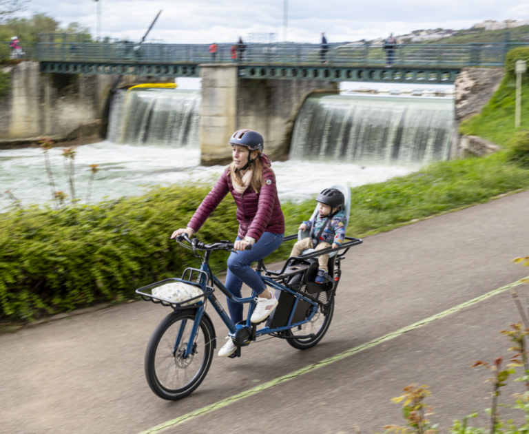 transportez vos enfants en longtail